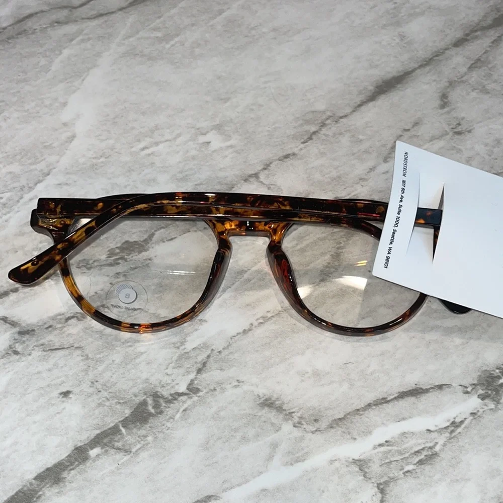 NWT BP Leopard Tortoise shell blue light filter